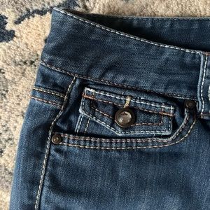 womens vintage jeans gem detailing. size 8